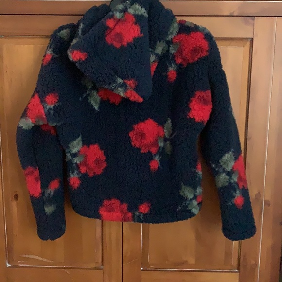 Jacket - Picture 2 of 3